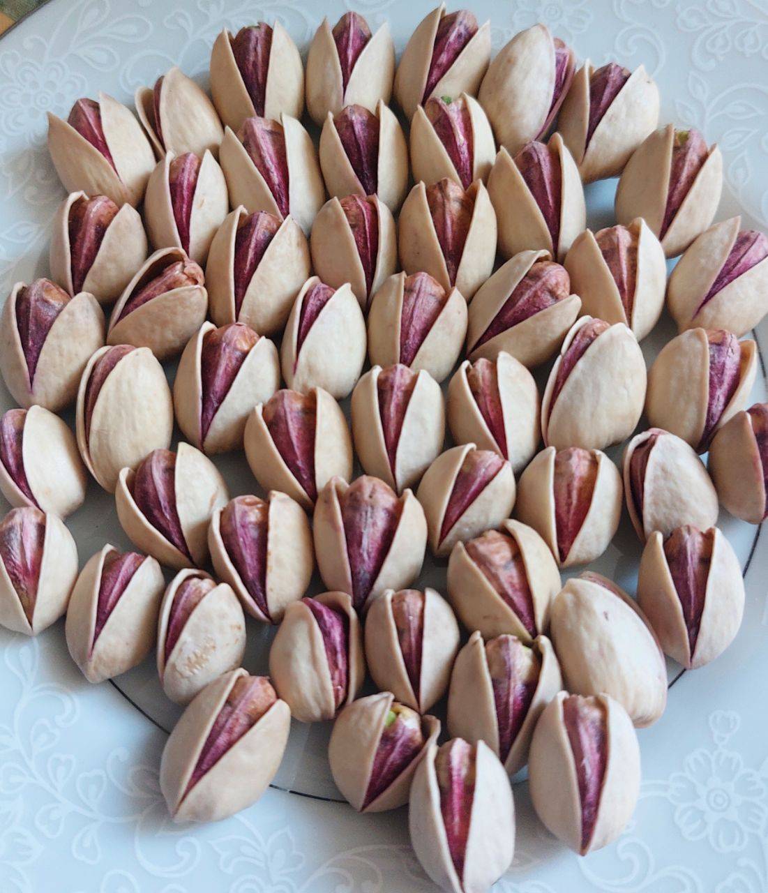 خرید پسته احمد آقایی خندان امساله